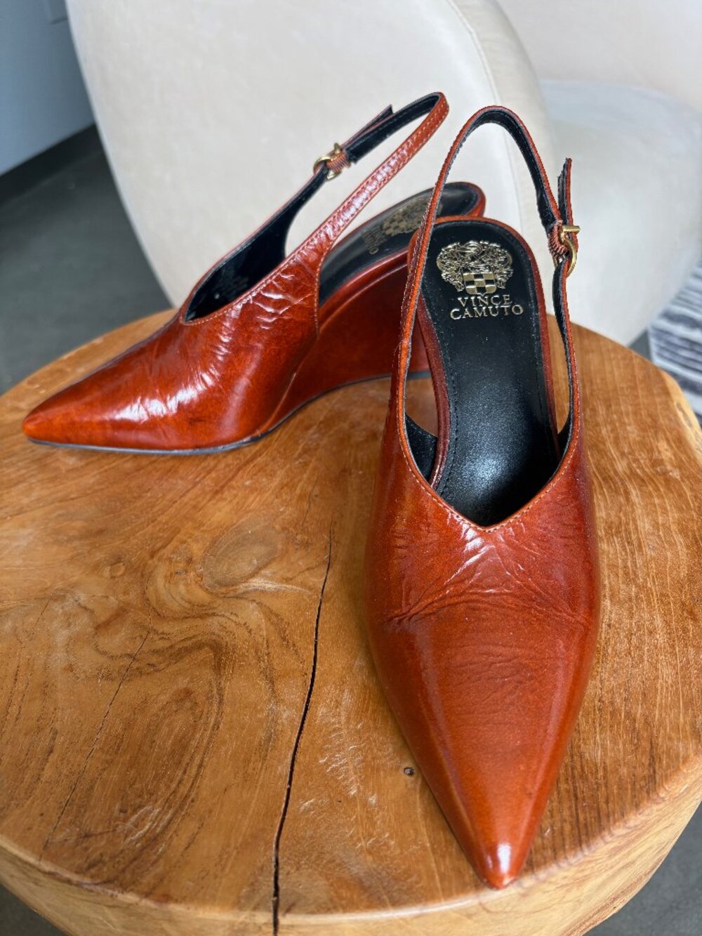 Size 7 Vince Camuto Meristi leather closed toe sling back heels